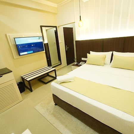 Hotel Grand Amanee Ratnapura Exterior photo